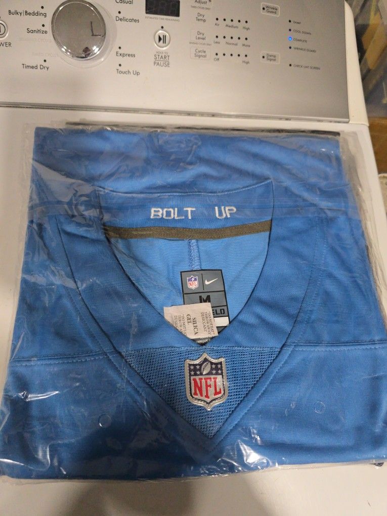 LOS ANGELES CHARGERS FOOTBALL JERSEY $50. CASH PLEASE 