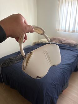 AirPods Max with usbc