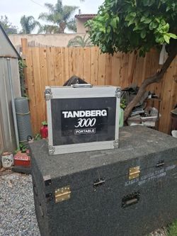 Camera equipment case