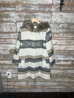 BB Dakota women’s hooded coat w/ faux fur hood size S
