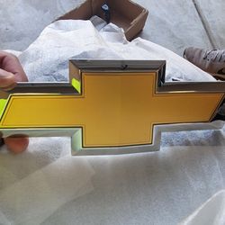 !! CHEVY EMBLEMS !!