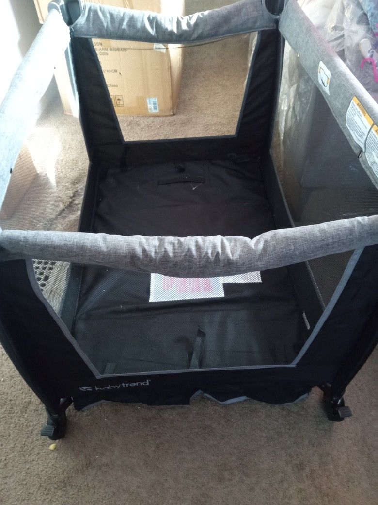Baby Trend Playard
