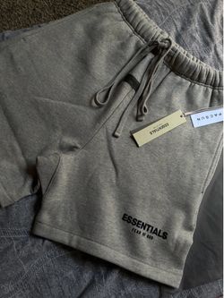 Dark grey oatmeal essential shorts