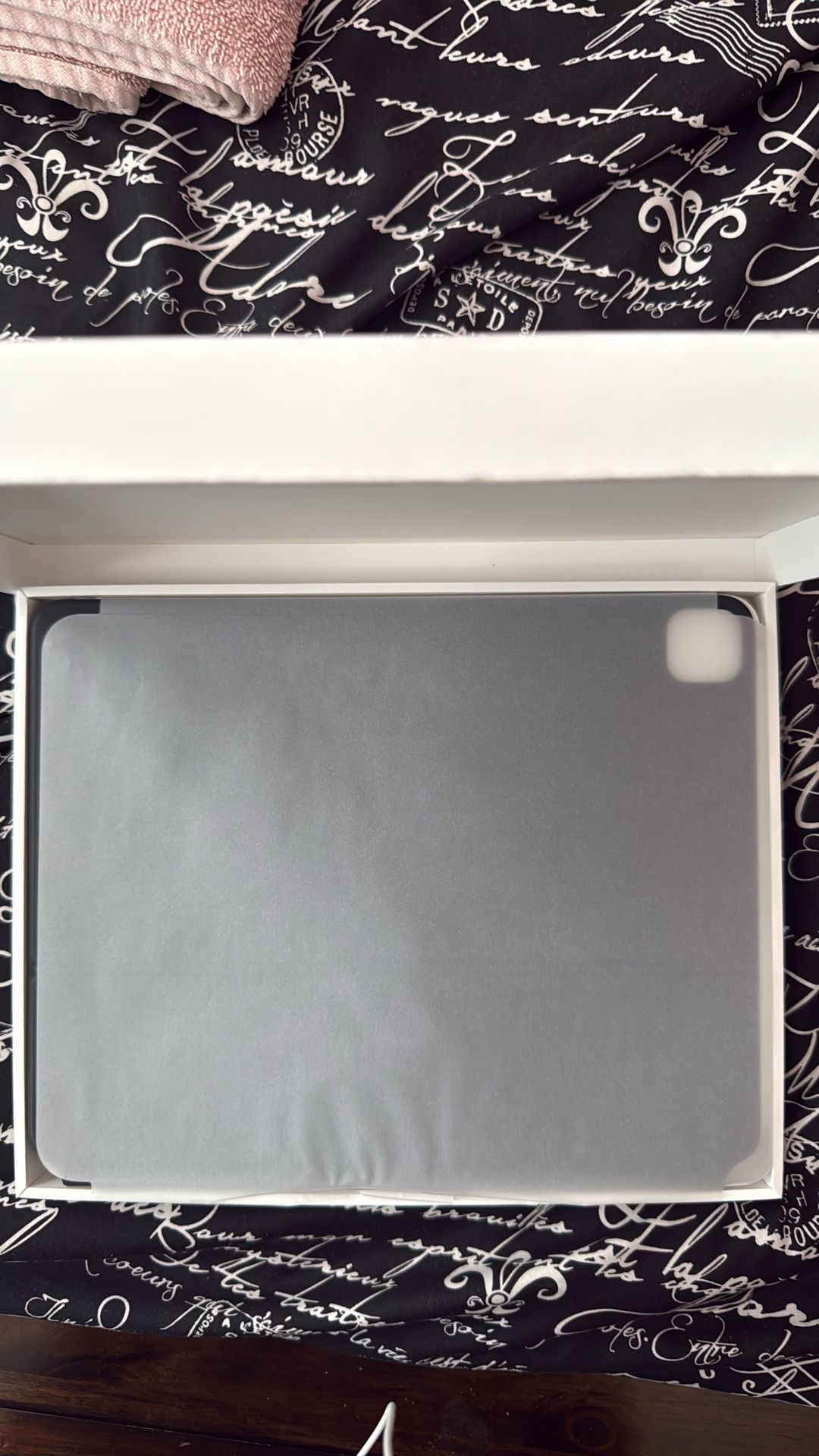 iPad 13 Inch 2nd Gen* Magic Keyboard