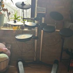 Electric Drum Roland 
