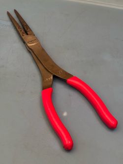 Snap-on Tools 11" Talon Gripâ„¢ Needle Nose Pliers (Red)