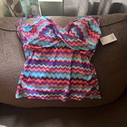 Women’s bathing suit top