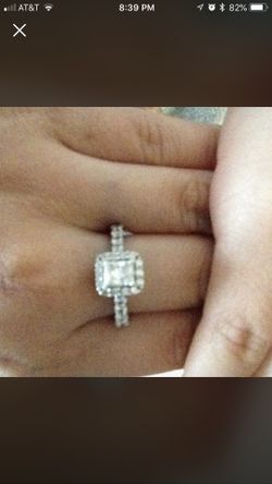 White gold diamonds wedding ring size 6.5