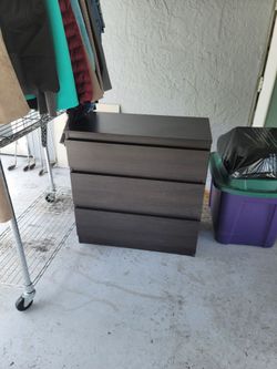 Chest of drawers used