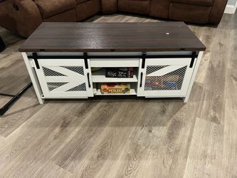 Coffee table with storage