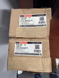 Ford Motorcraft front wheel hub (HUB 396-GV6z-1104-A) brand new in box - 2 count