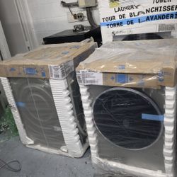 Brand new 800 series apartment size Front load washer dryer 