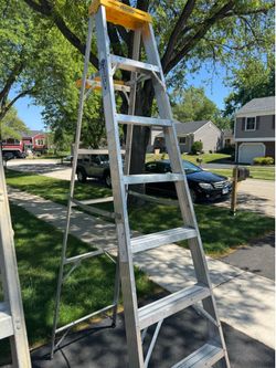 8 ft aluminum ladder