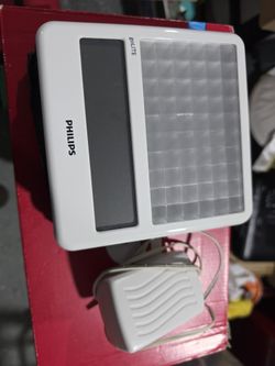 Philips GoLITE Blue Light Therapy With Case