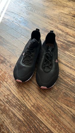 Ladies Size 10 Sneakers