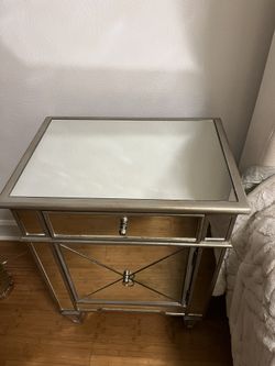 Pier 1 Bedside table, Mirror