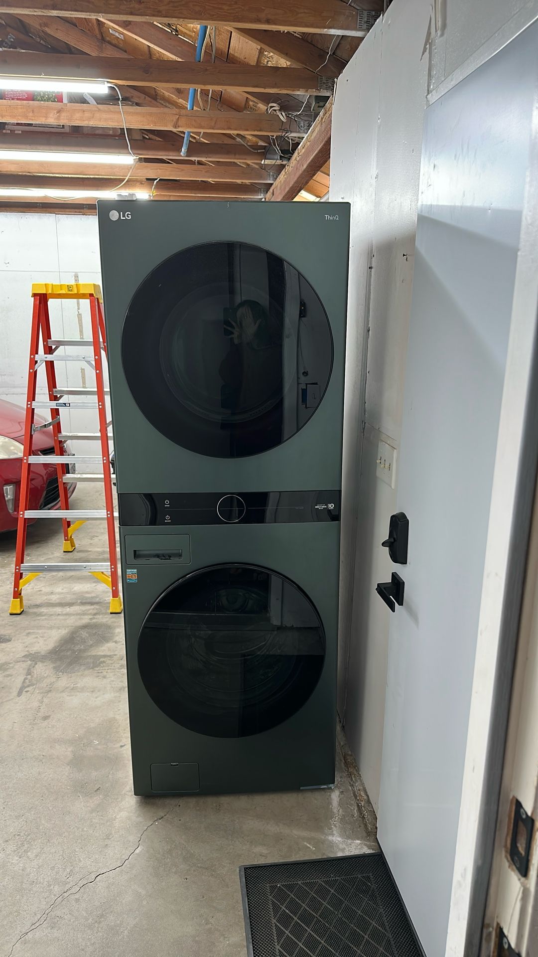 LG  Stacked Washer And Dryer  - Nature green 
