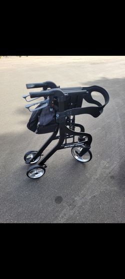 Drive Medical Nitro Sprint Rollator 4-wheel