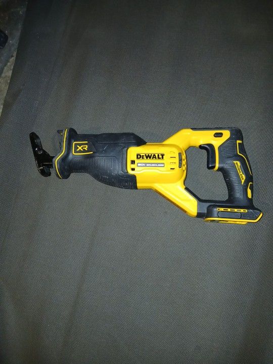 Dewalt Variable Speed Reciprocating Saw