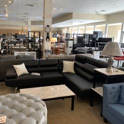 Black Leather Sectional Sofa 