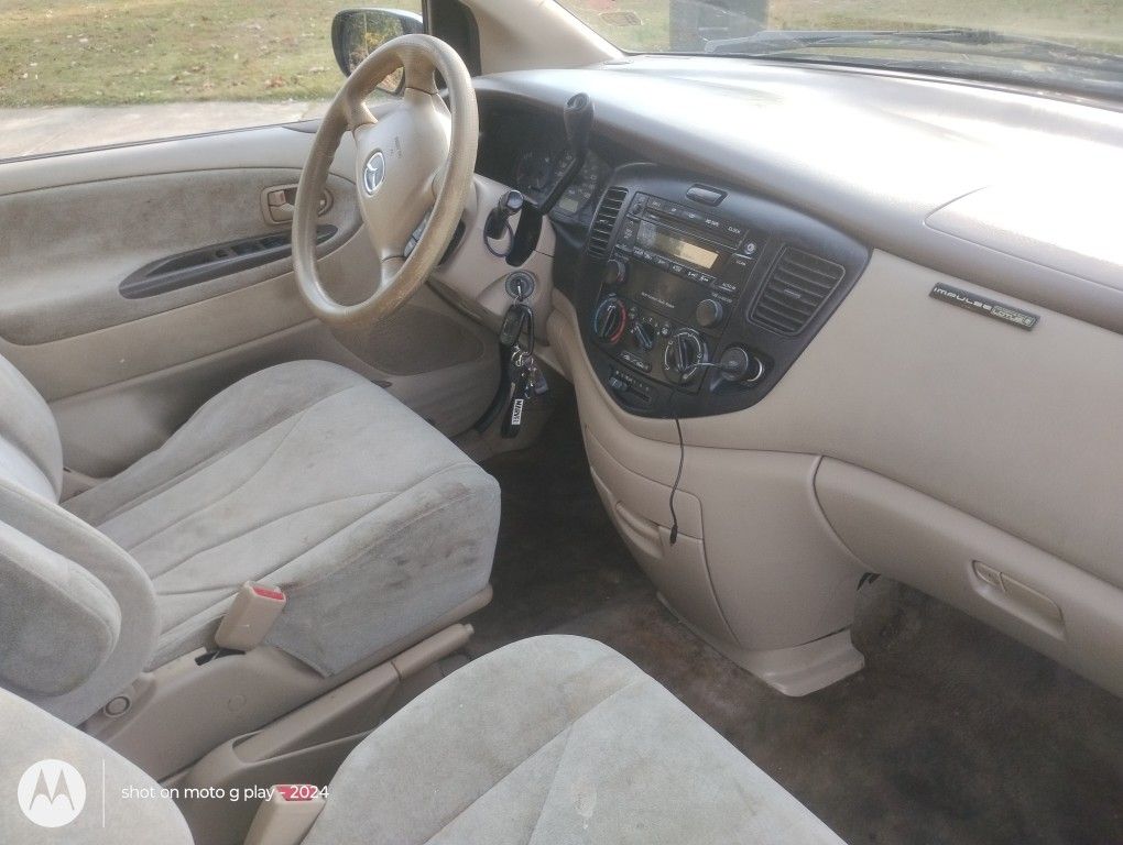 2003 Mazda Mpv