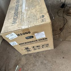 Microwave Oven