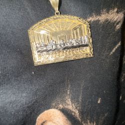 Last Supper Gold Pendant 