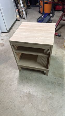 Mainstays Cane Side Table, Spring Pine