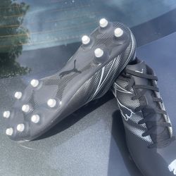 puma soccer shoes 