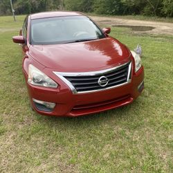 2013 Nissan Altima Great Condition 