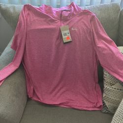 Women’s Nike Shirt
