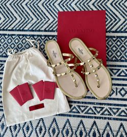 Valentino gold size 38 sandals. 2 extra studs,  box & dust bag. Great condition!