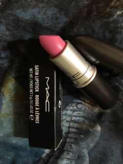 MAC VERY RARE PINK FRIDAY NICKI MINAJ ALBUM RELEASE LIPSTICK