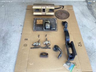 Antique Record Player Victrola Parts