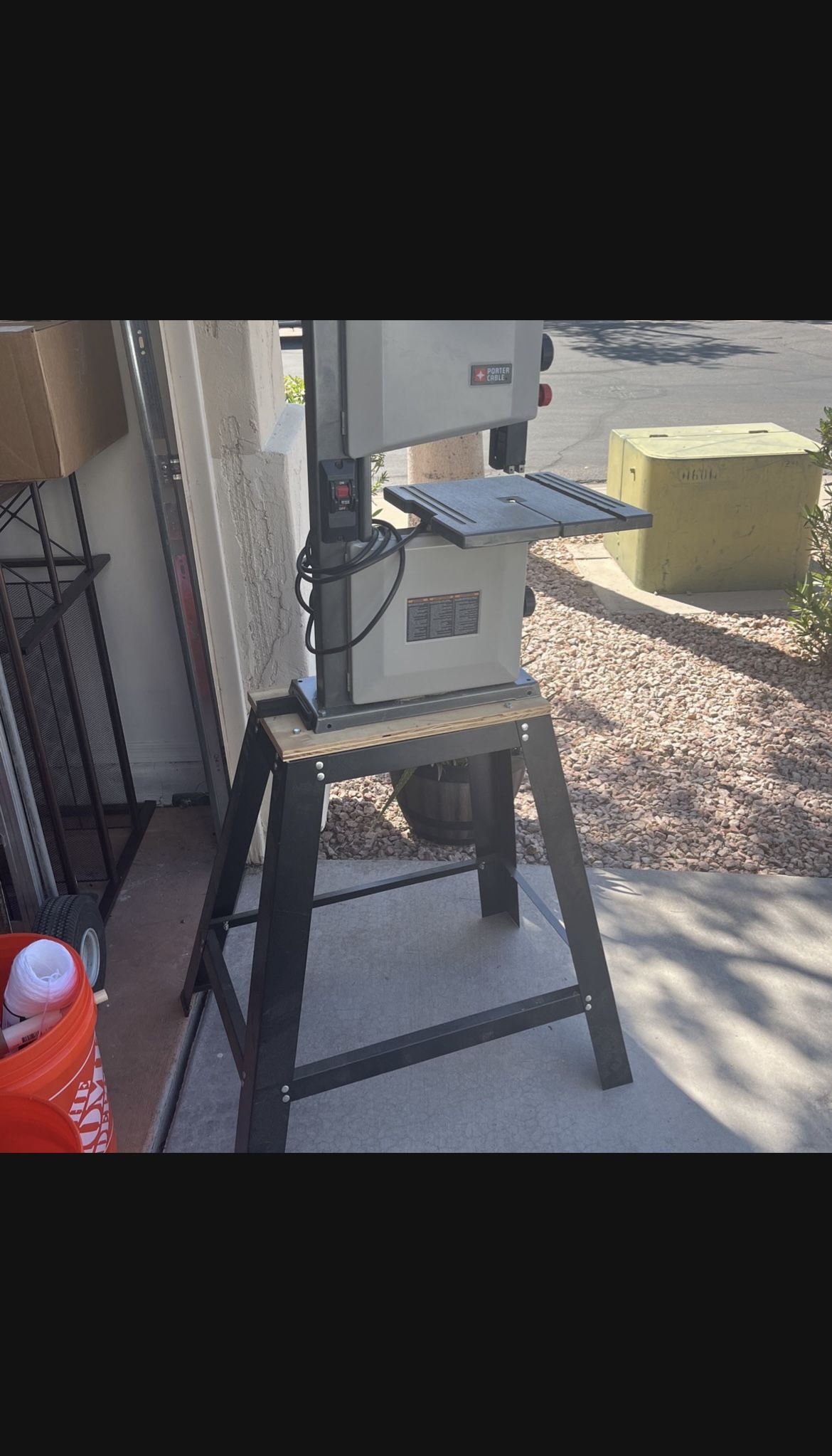 9” Porter Cable Band Saw with Stand for Sale in Gilbert, AZ OfferUp