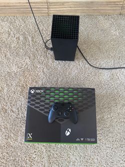 Xbox series X 1TB (Like New) COMPLETE IN BOX / LIKE NEW / USED TWICE