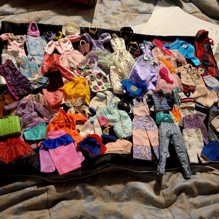 Vintage BARBIE clothing and Accessories