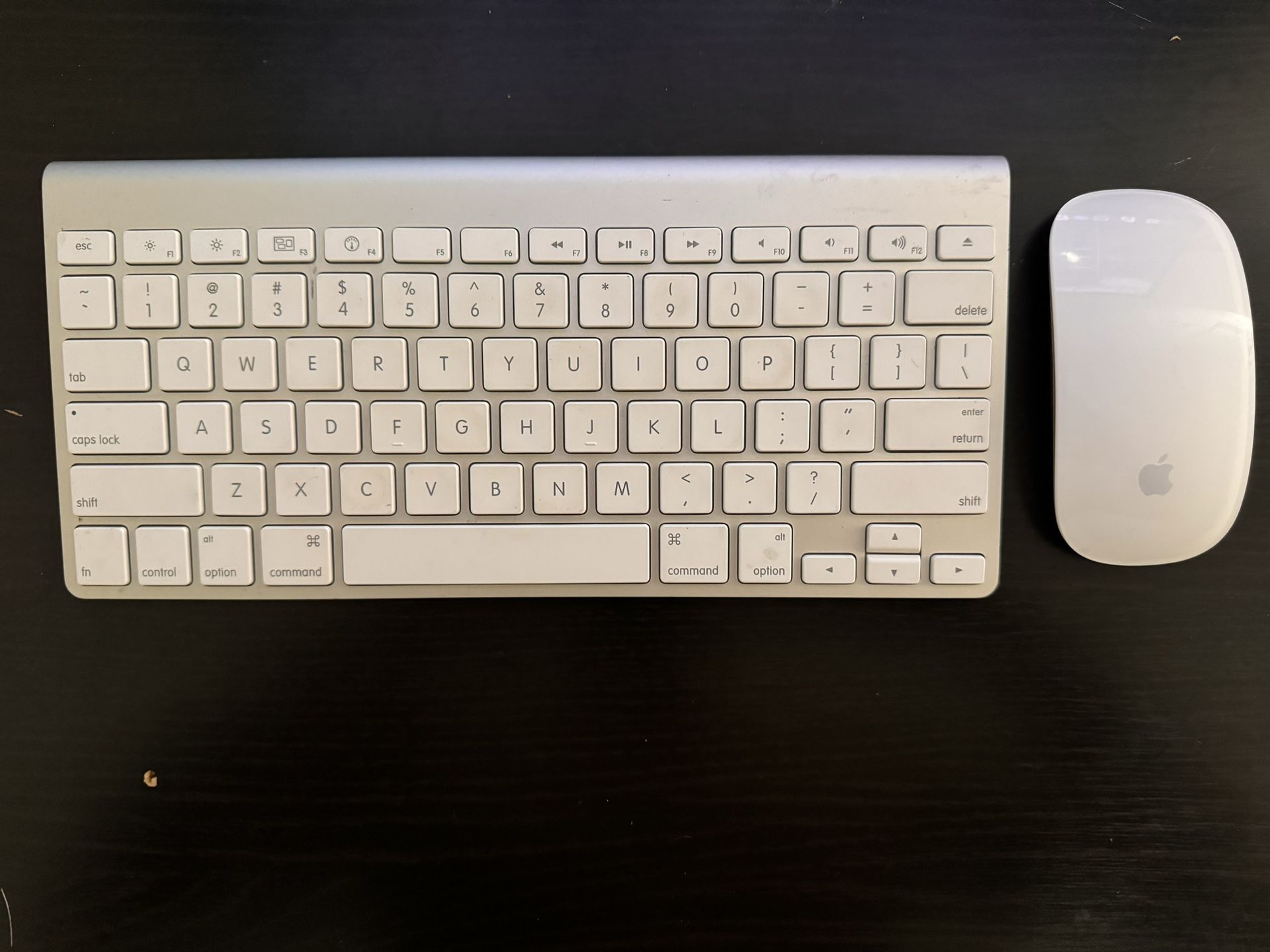 Apple Magic Keyboard/Mouse 