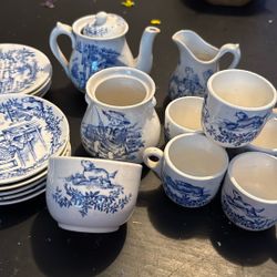 Vintage Kids Tea Set