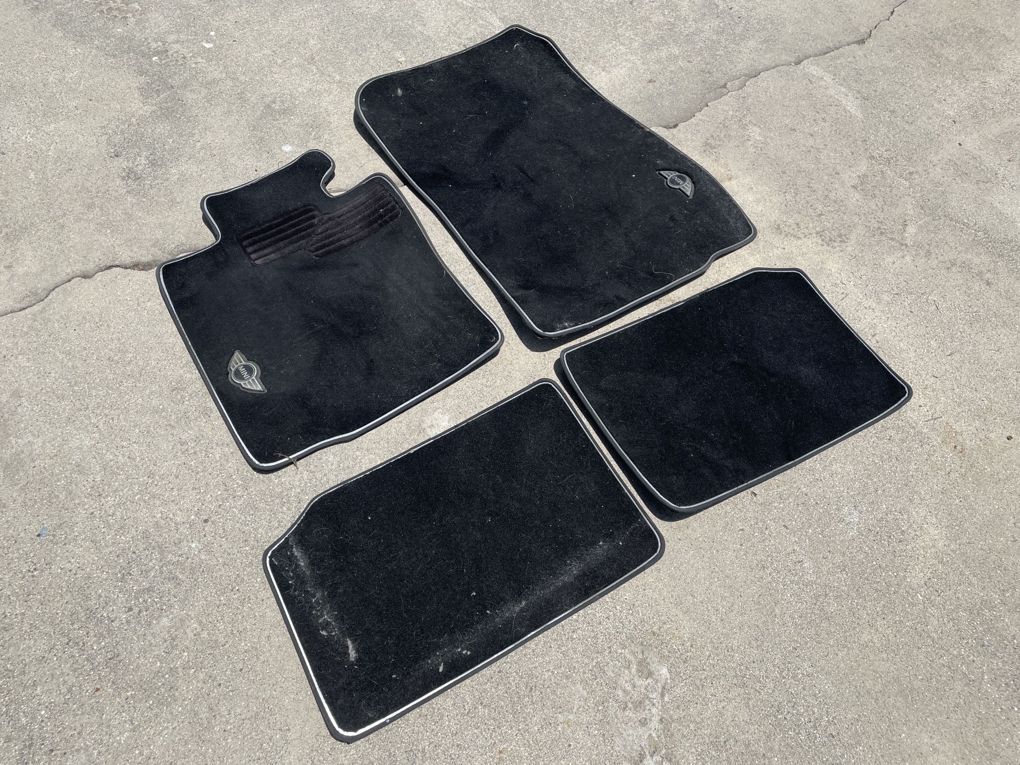 Mini Cooper Clubman Velour Floor Mats Set