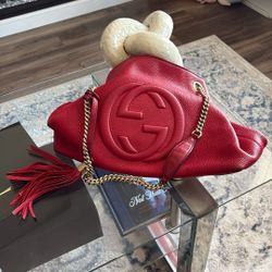 Gucci purse 