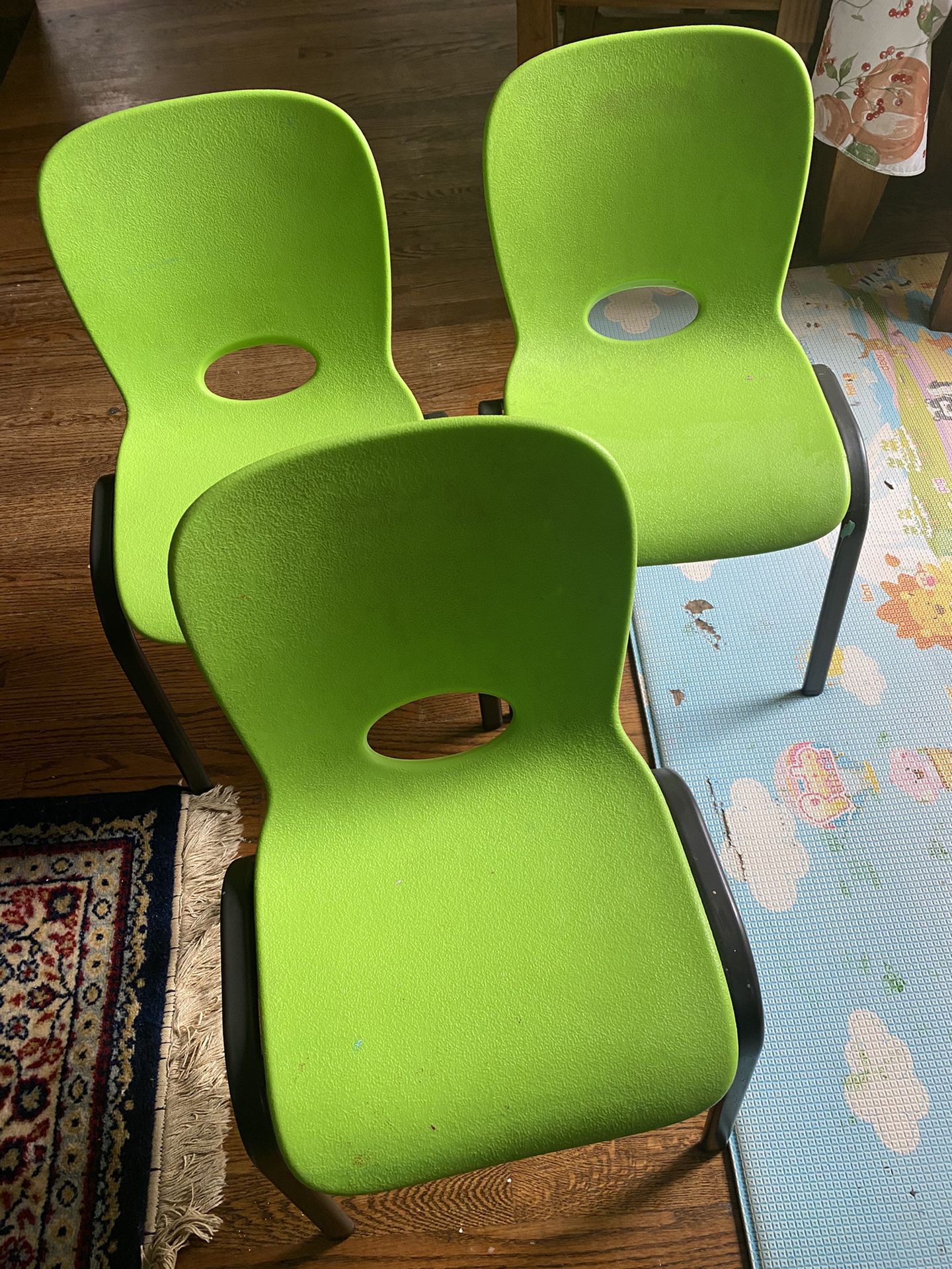 3 Classroom chair for kids