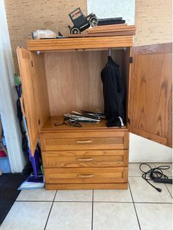 Wooden solid Dresser wardrobe studio size closet