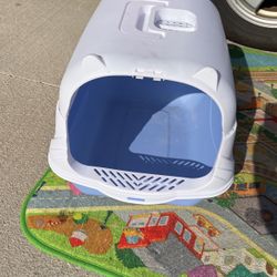 Enclosed Cat Litter Box 