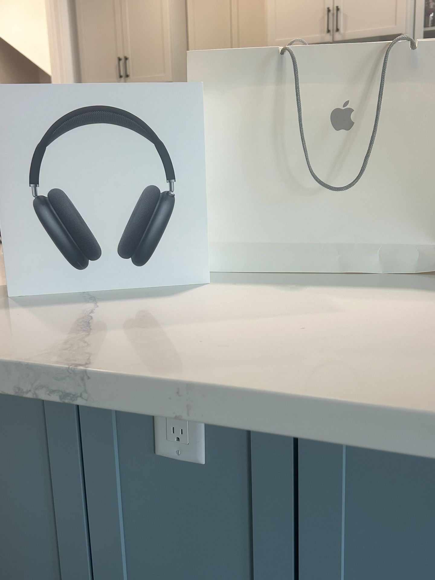 NEW Airpod Max Midnight