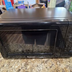 Magic Chef 0.7 CuFt Microwave