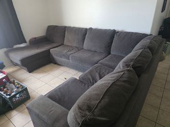 Gray Fabric Sectional Sofa with Chaise