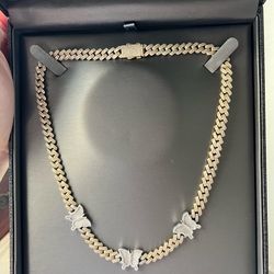 Gold Cuban link chain