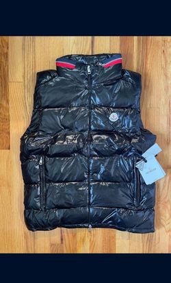 Moncler Vest (S, M, L, XL)