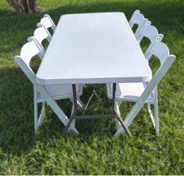 Round and rectangle tables with garden chairs